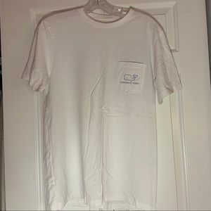 BARELY WORN Vineyard Vines T-Shirt
